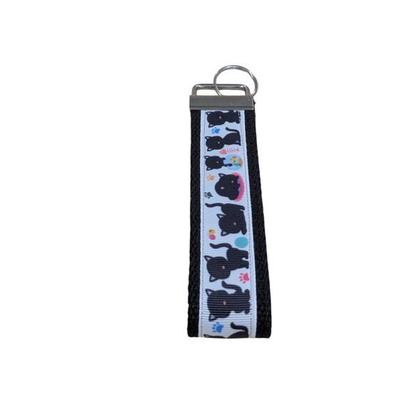 Kitten Keychain Wristlet Handmade Fabric Key FOB Sweet 16 Black Cats Yarn Fish - Picture 7 of 7